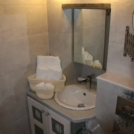 Lava Oia's Lägenhet *