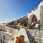 Lava Oia's Apartment *