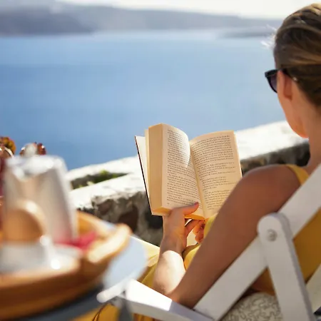 Lava Oia's شقة أويا