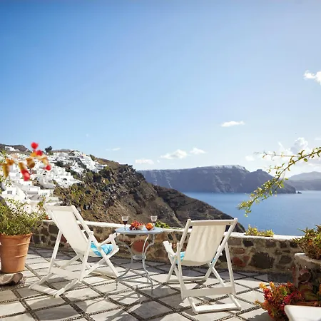 Lava Oia's Apartment *
