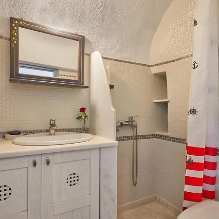 Lava Oia's Апартаменты Ия