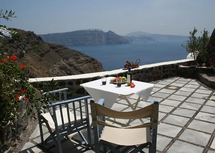 Apartamento Lava Oia's Oia